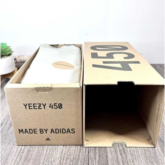 *Yeezy | 450 Cloud Sneaker Stone Flax Size 10 - Picture 14 of 15